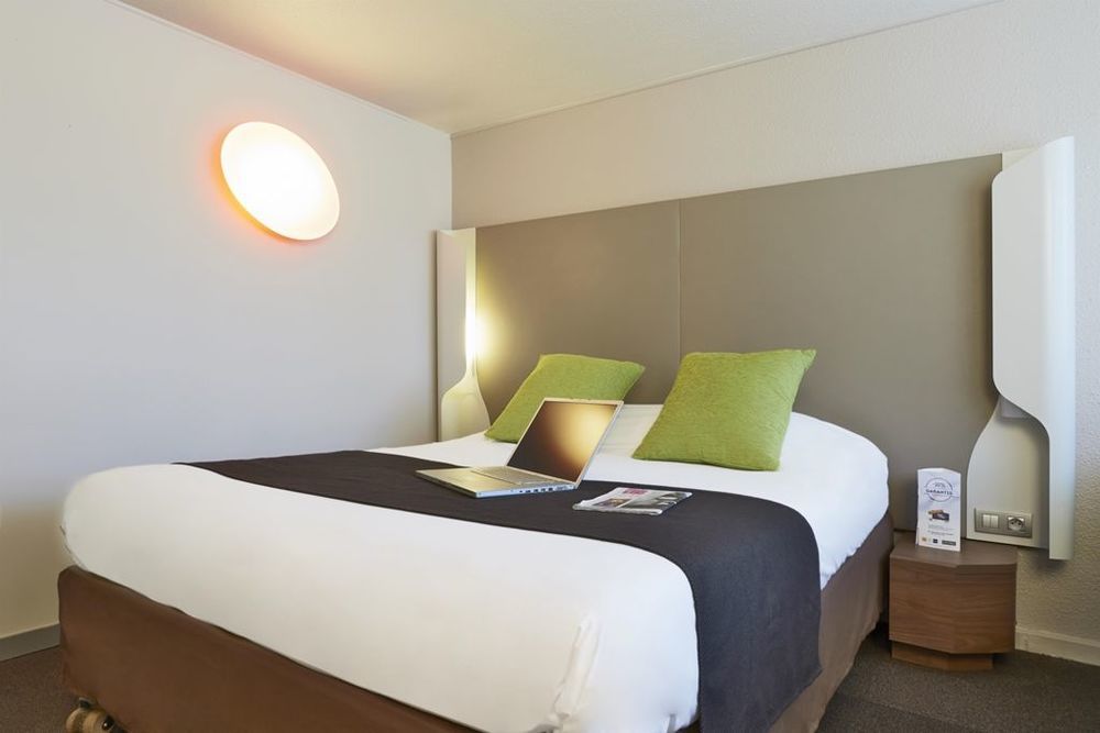 Campanile Lyon Sud Feyzin Hotell Rom bilde